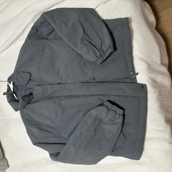 Lululemon Water Resistant Gray Women's Jacket - Picture 9 of 13